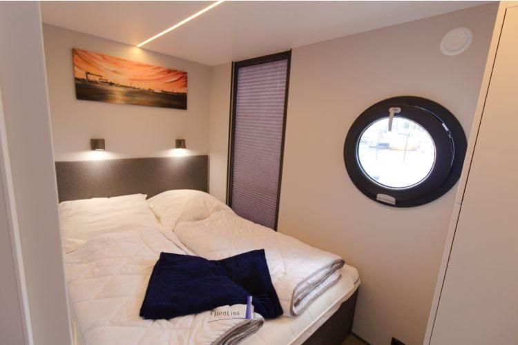 Hausboot Fjord Aries Mit Dachterrasse In Schleswig Hotel Eksteriør billede
